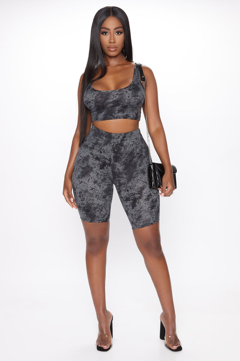 Lace biker best sale shorts fashion nova