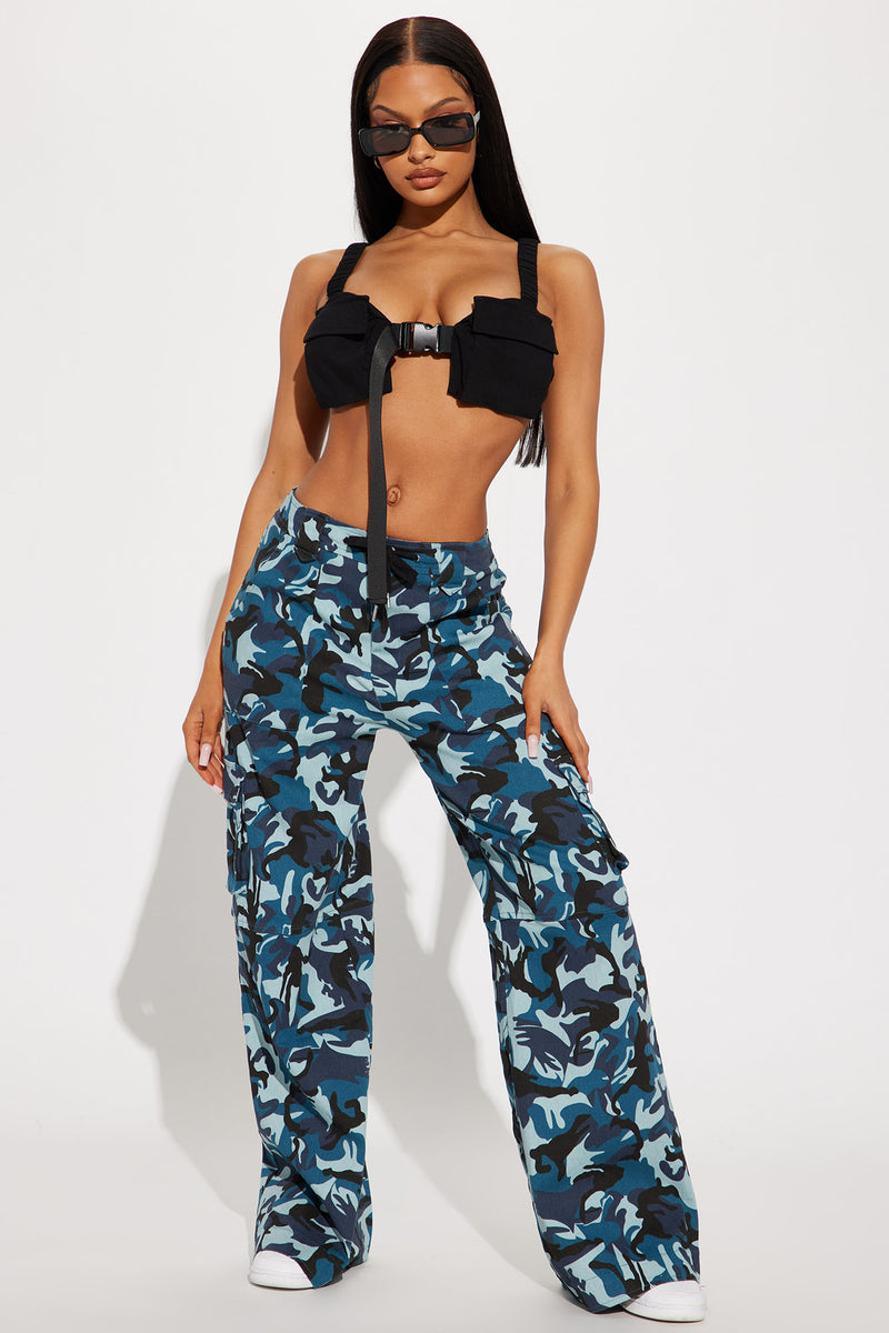 Lara croft fanny best sale pack fashion nova