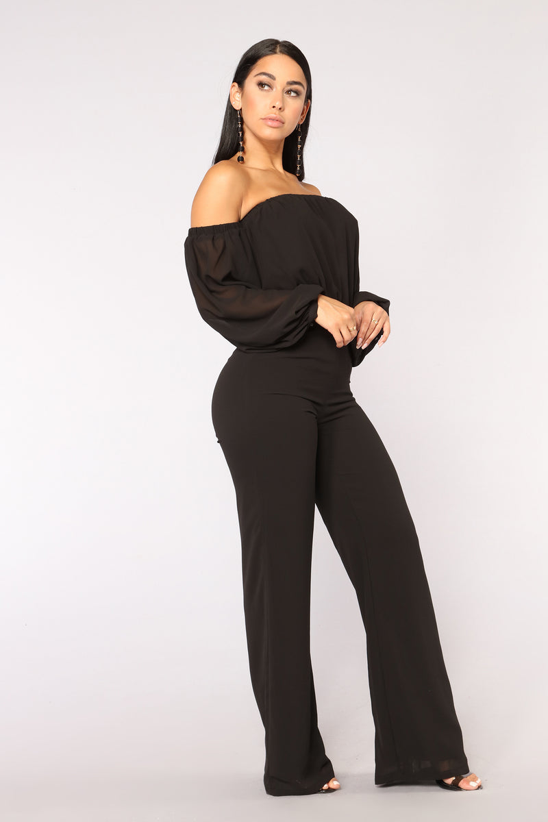 Fashion nova best sale off shoulder jumpsuit