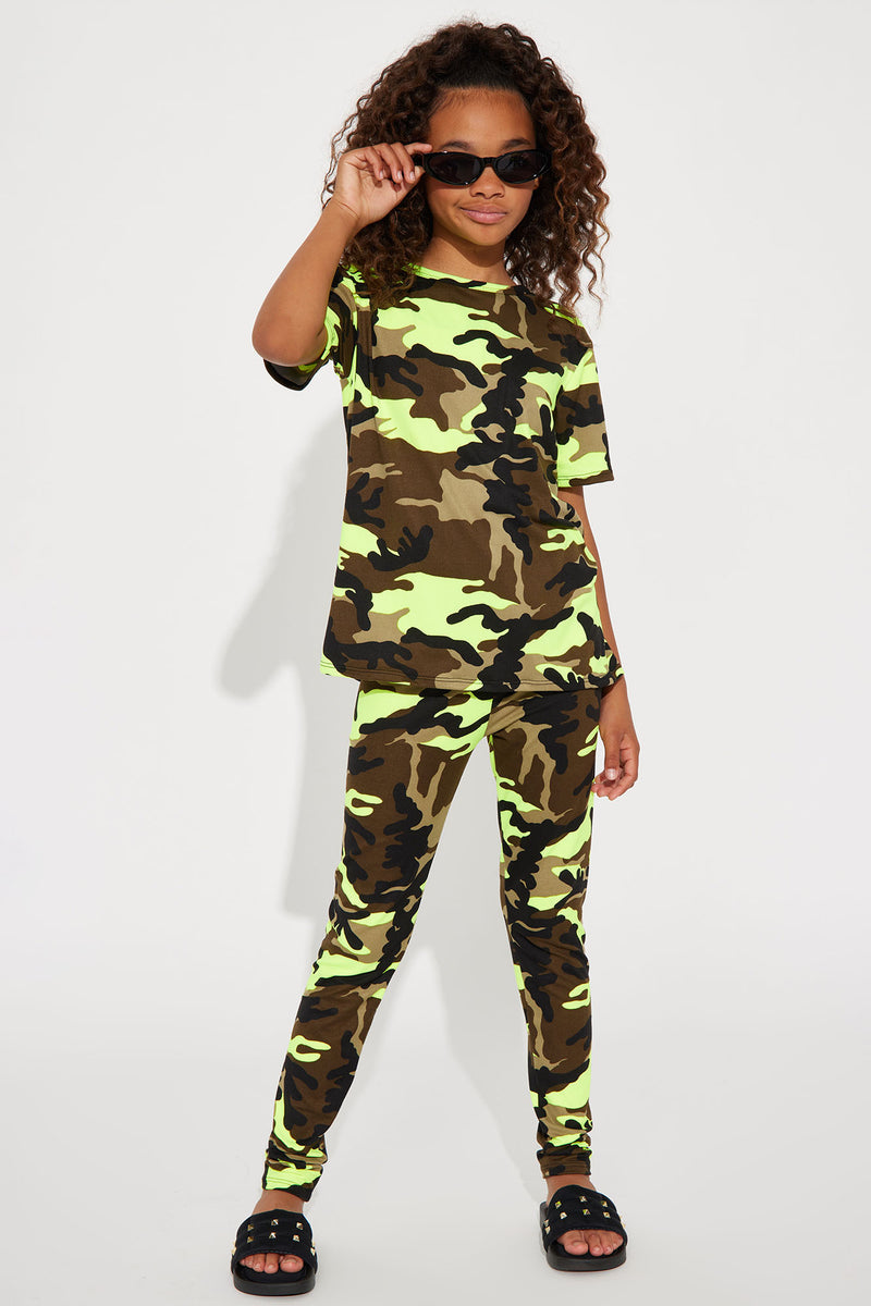 Yellow camo online pants fashion nova