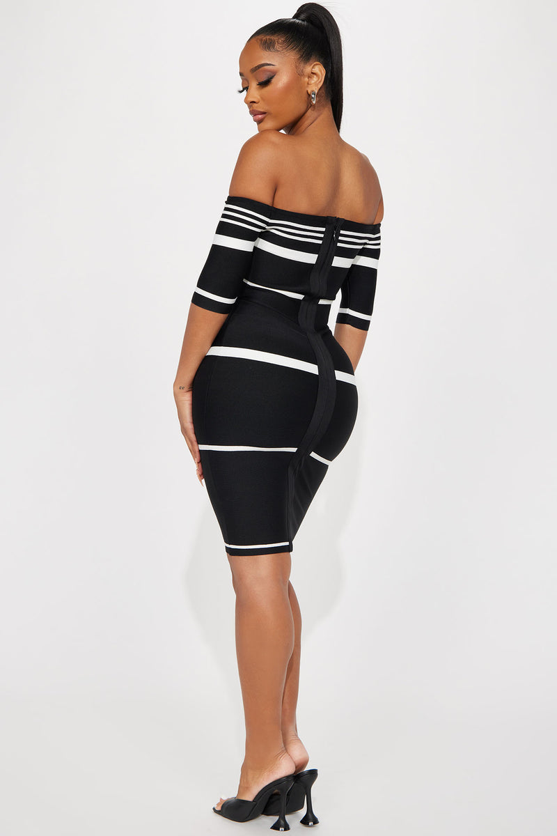 Fashion nova black and white striped dress discount