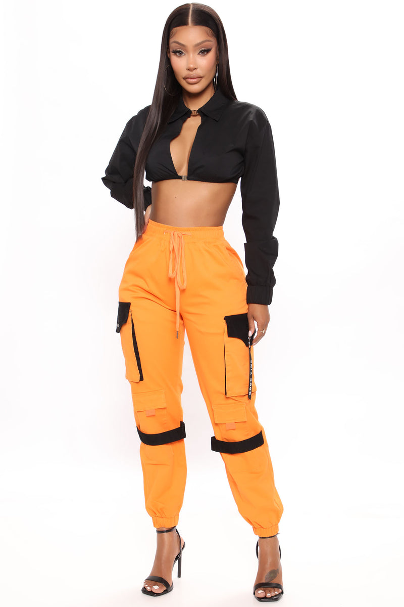 Orange cargo discount pants fashion nova