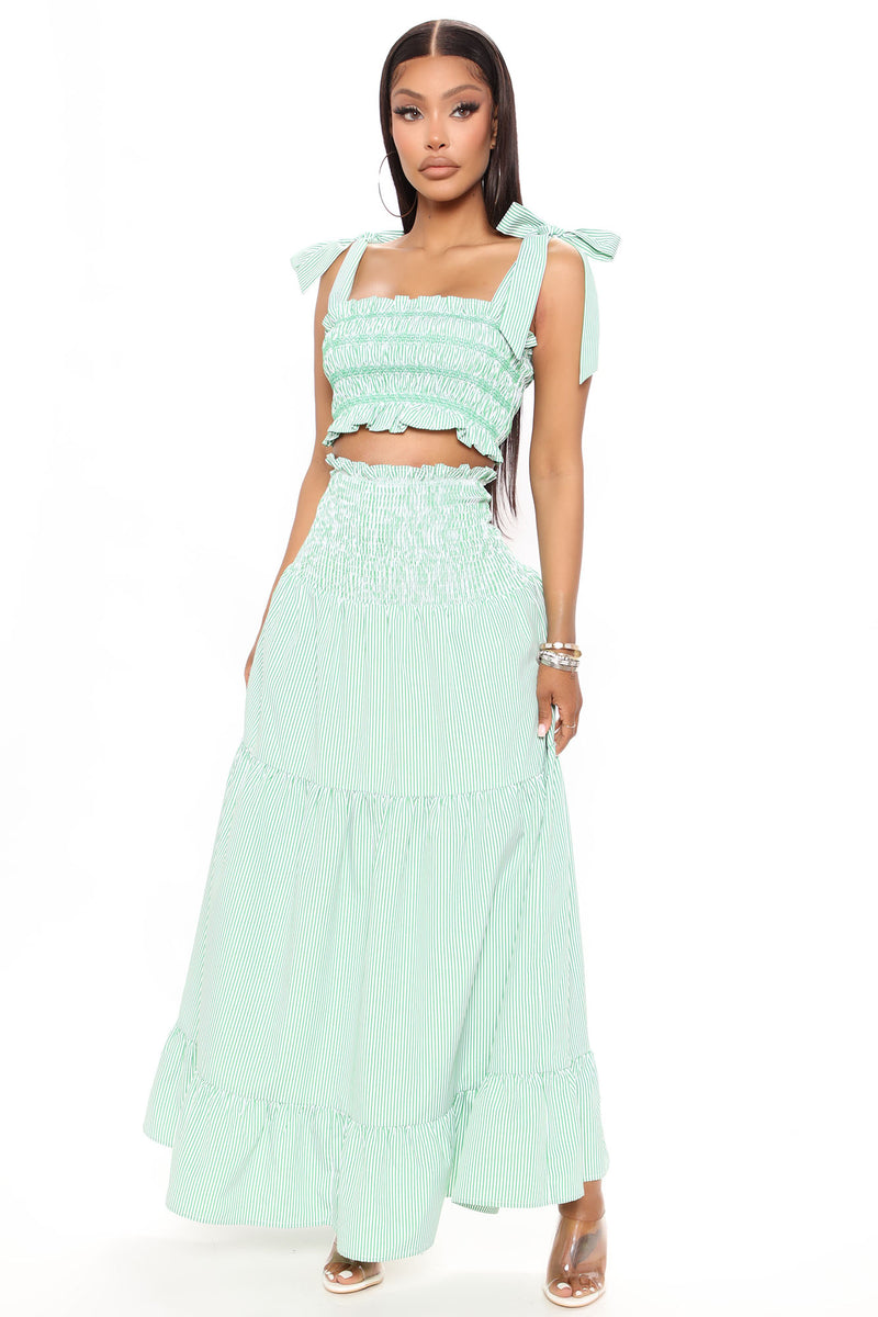 Striped skirt fashion best sale nova