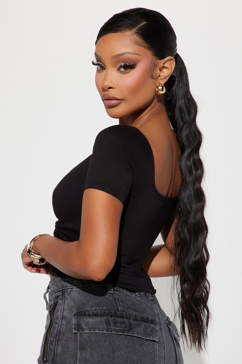 Lea Front Twist Knit Top in Black