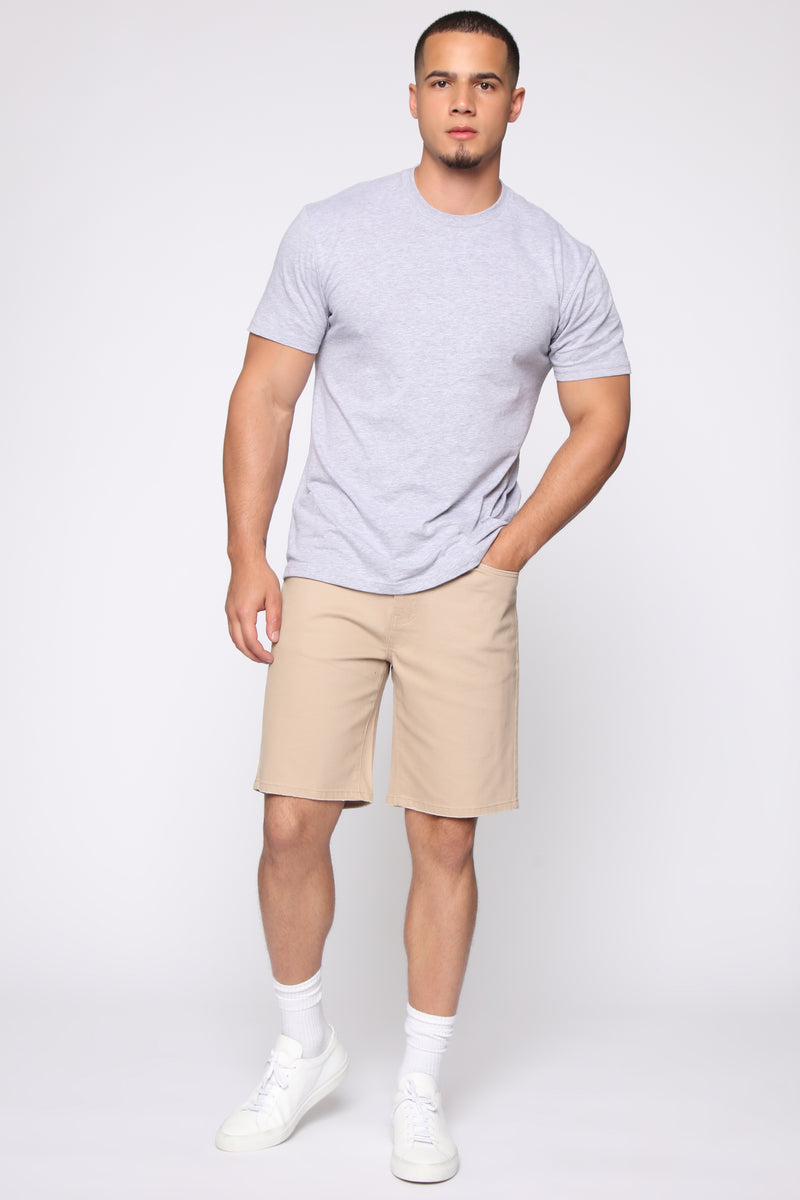 Tan shorts outfit mens best sale