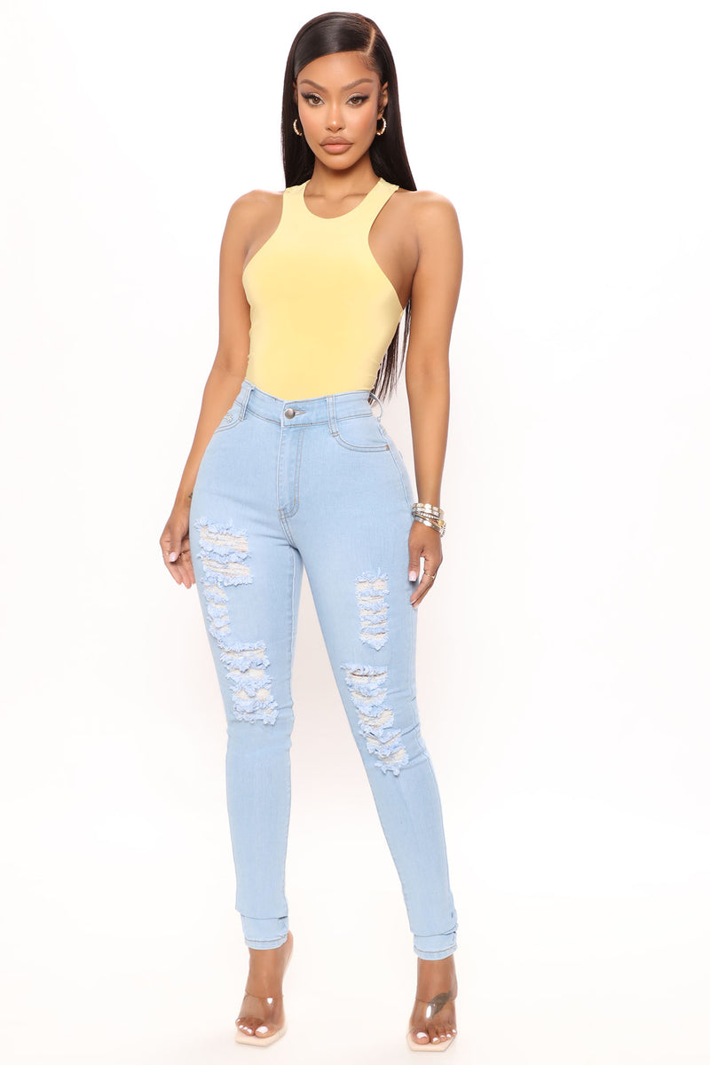 Light wash clearance jeans fashion nova