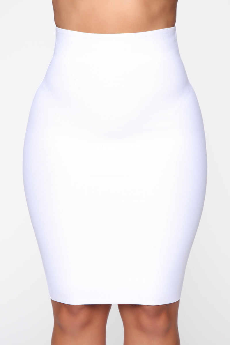 Fashion nova white hot sale pencil skirt