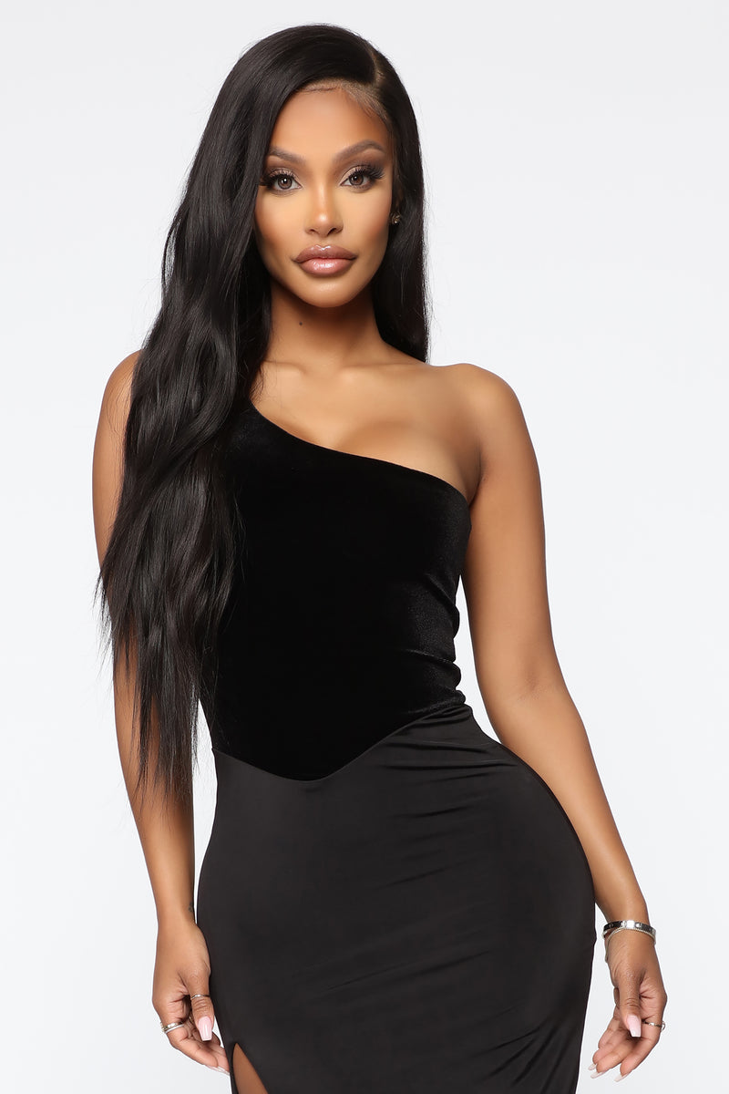 Fashion nova winning beauty cut best sale out gown