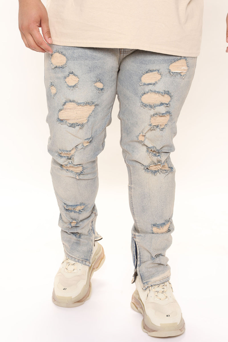 Light blue 2025 jeans fashion nova