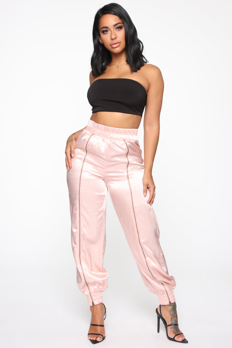 Fashion nova 2025 pink joggers