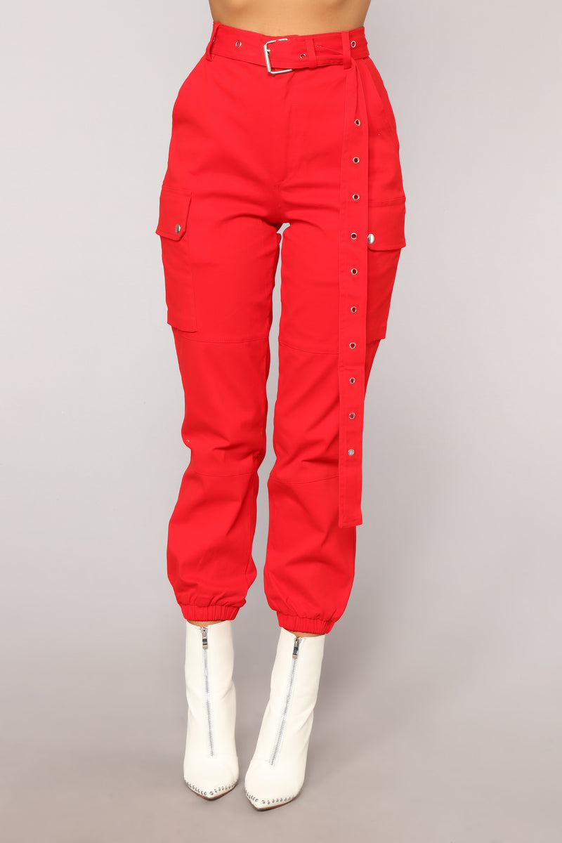 Red cargo discount pants with chain