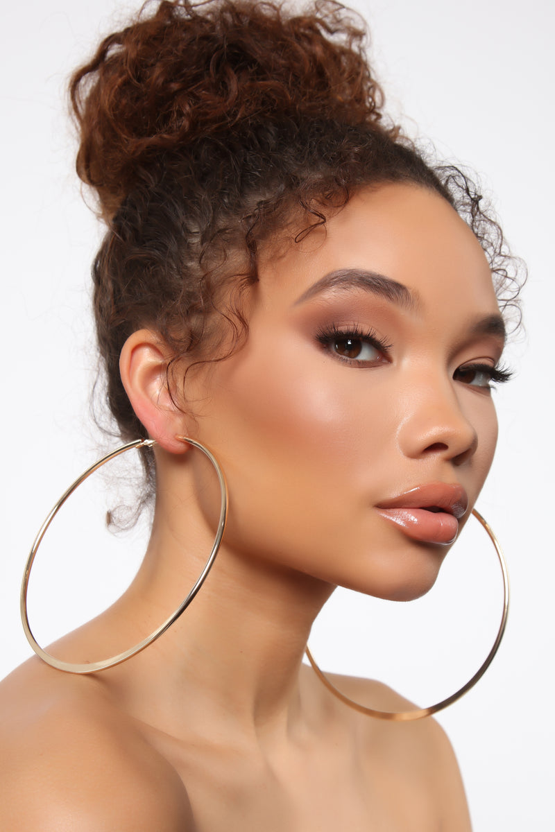 Hoop earrings clearance fashion