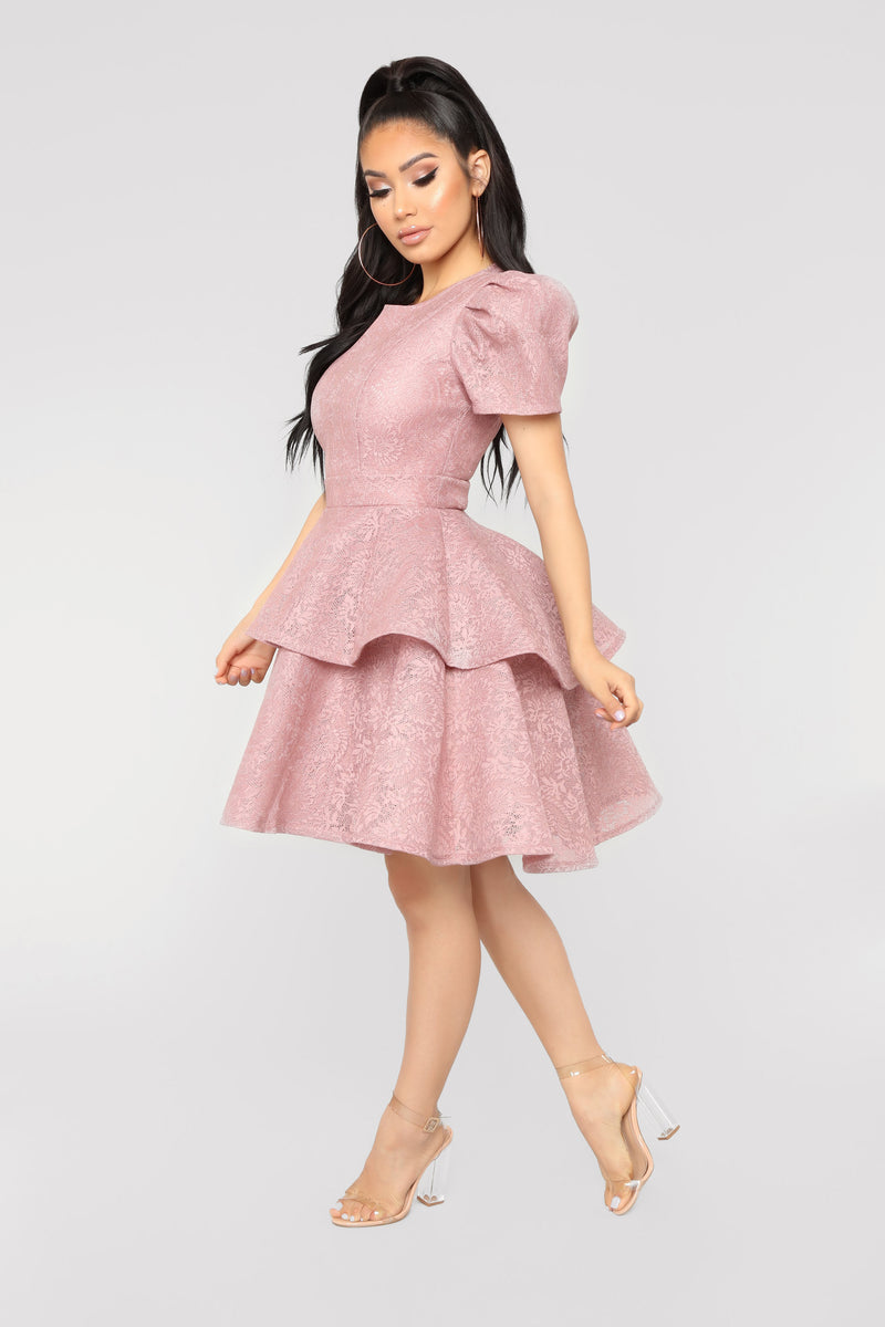 Peekaboo dress fashion nova top