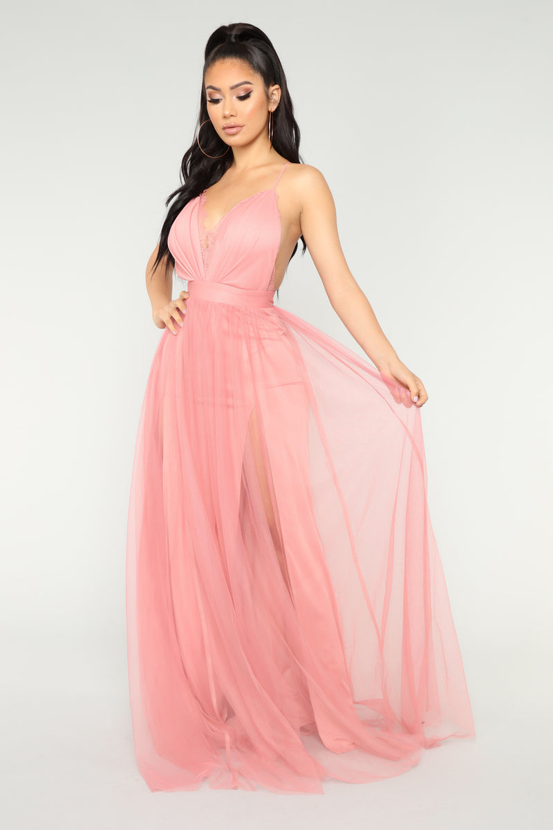 Work the runway discount maxi dress