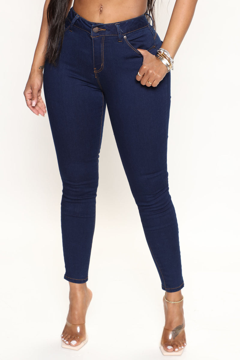 Fashion nova booty shaping best sale jeans