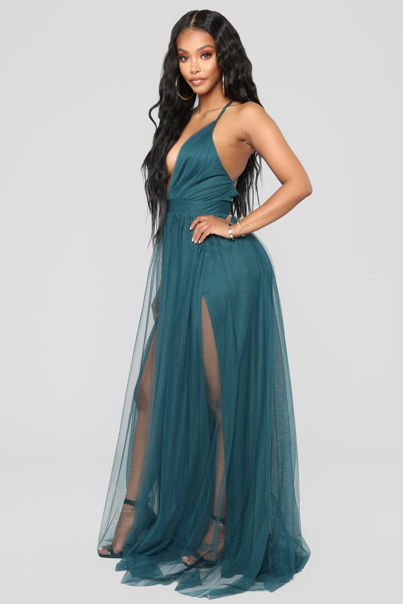On the runway maxi dress 2025