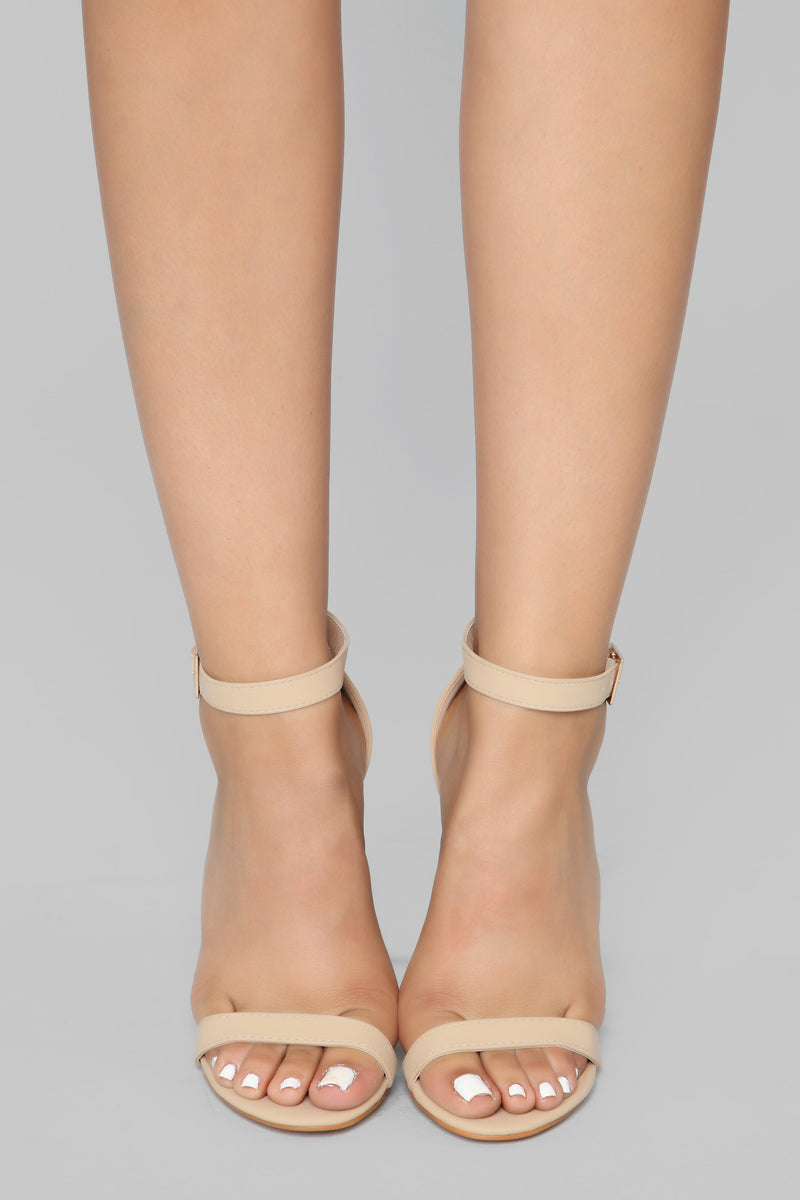 Fashion nova nude heels clearance