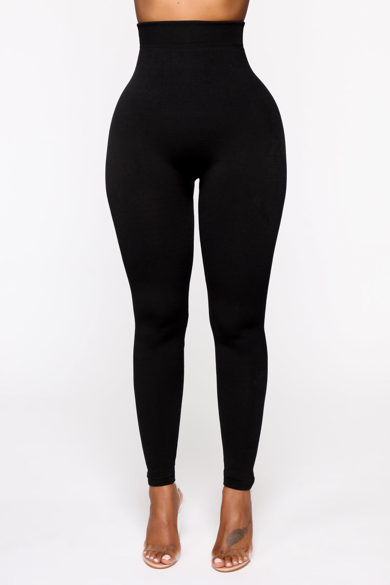 Fashion nova store curve leggings
