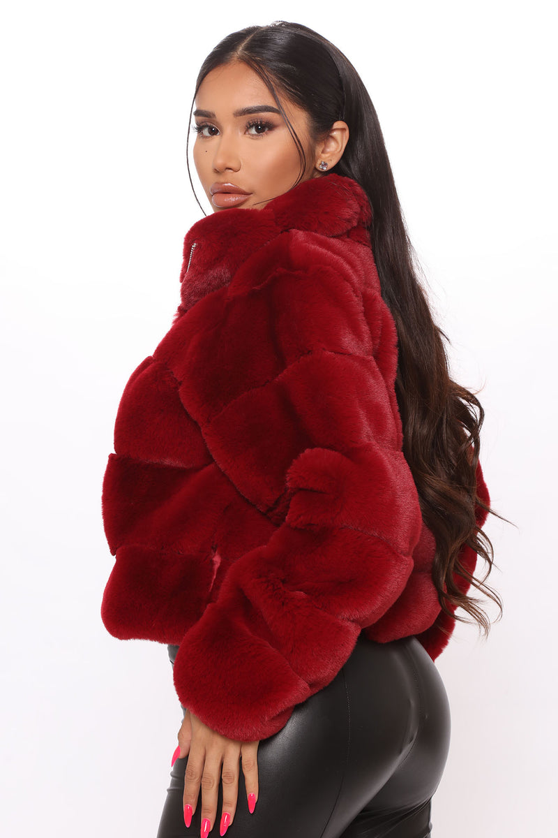 Fashion nova fur hotsell vest