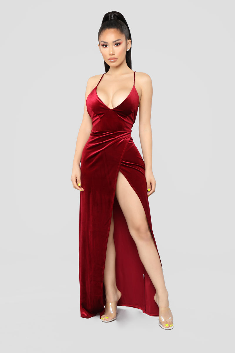 Angelique Velvet Maxi Dress Dark Burgundy