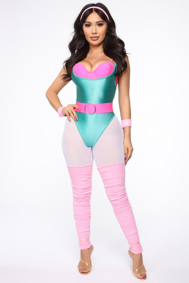 Fashion nova 70s sales costume