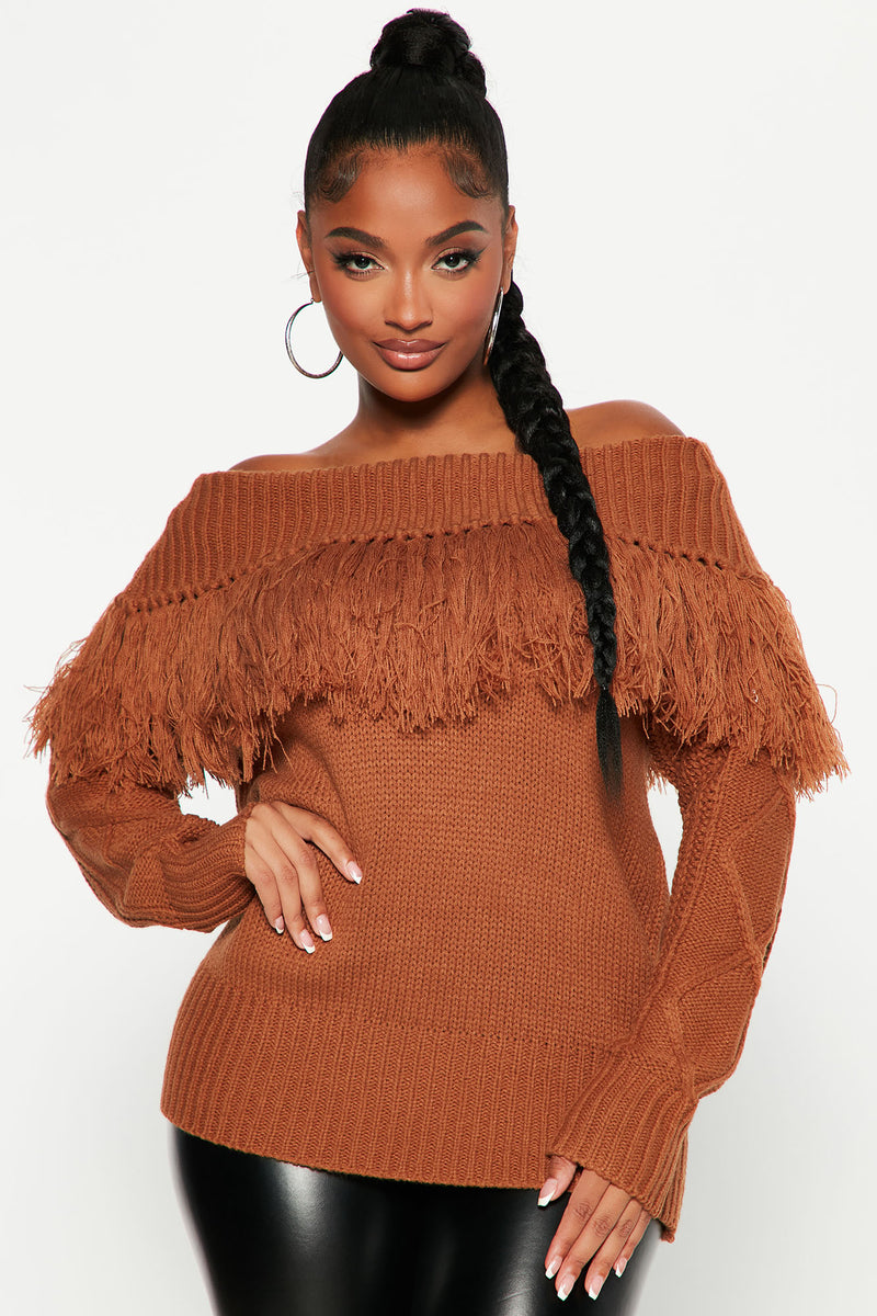 Off the shoulder outlet sweater with fringe