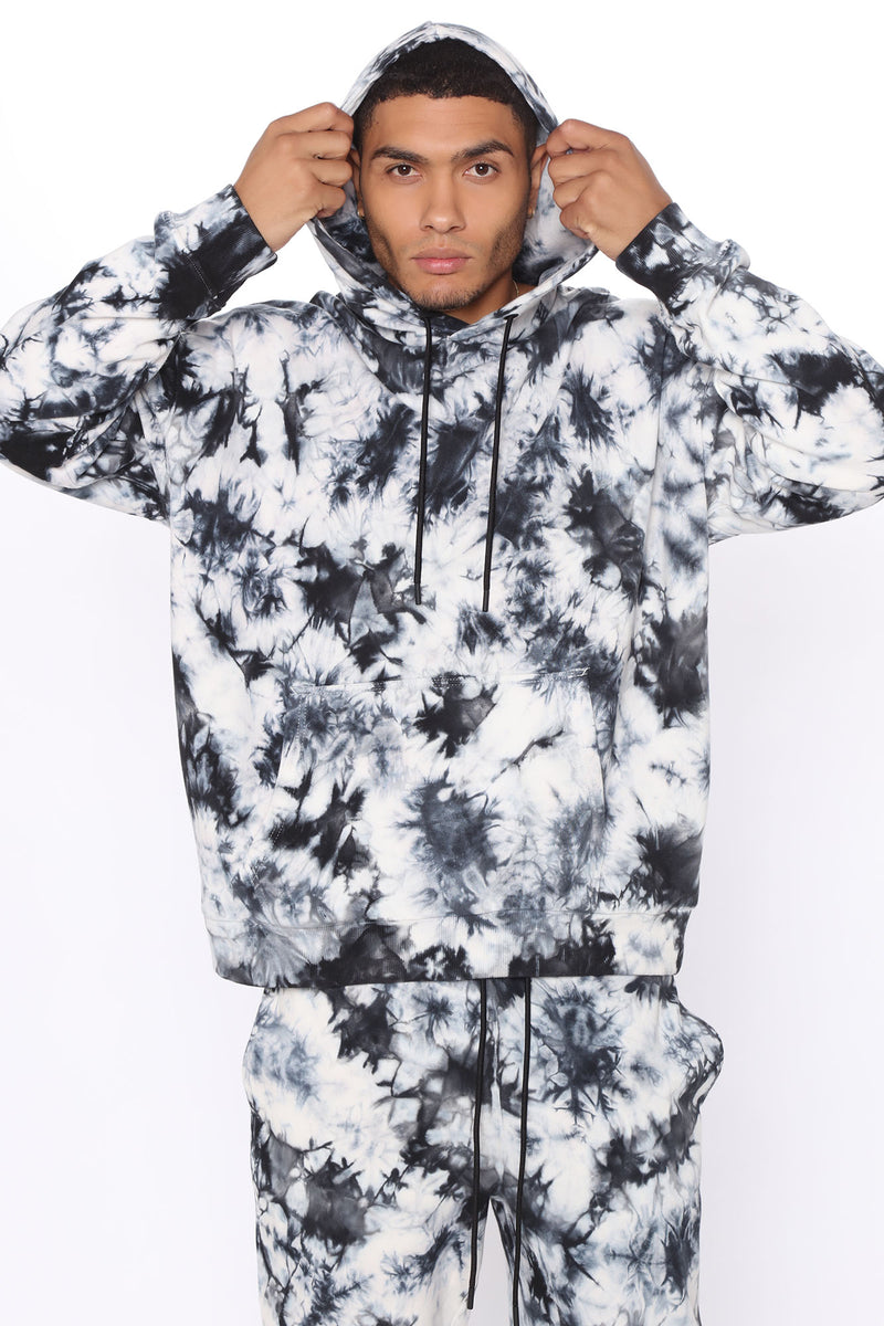 Tie dye hotsell hoodie fashion nova