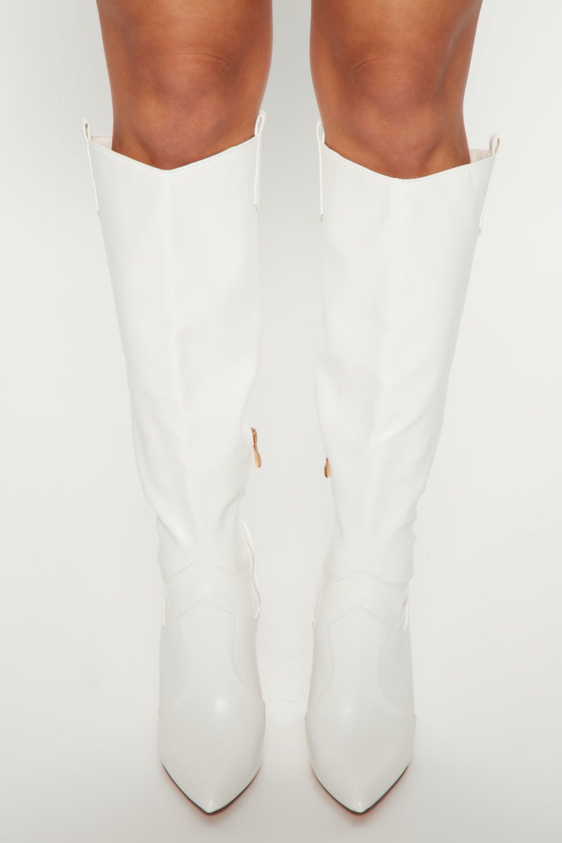 White boots fashion nova hotsell