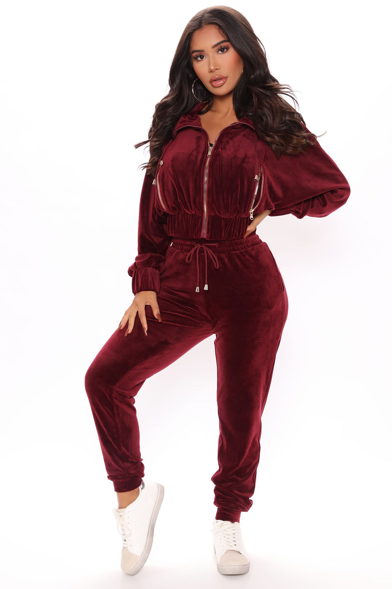 Fashion nova velvet tracksuit best sale
