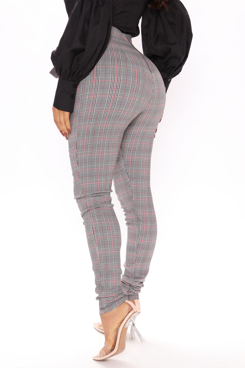 Red plaid pants deals fashion nova