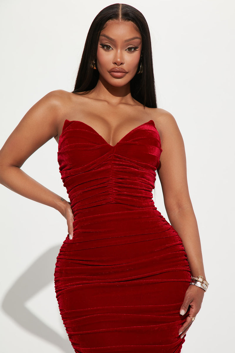 Forever Royalty Velvet Midi Dress Red
