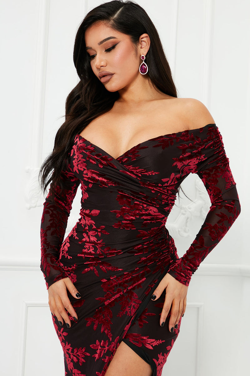 Fashion nova burgundy velvet dress sale