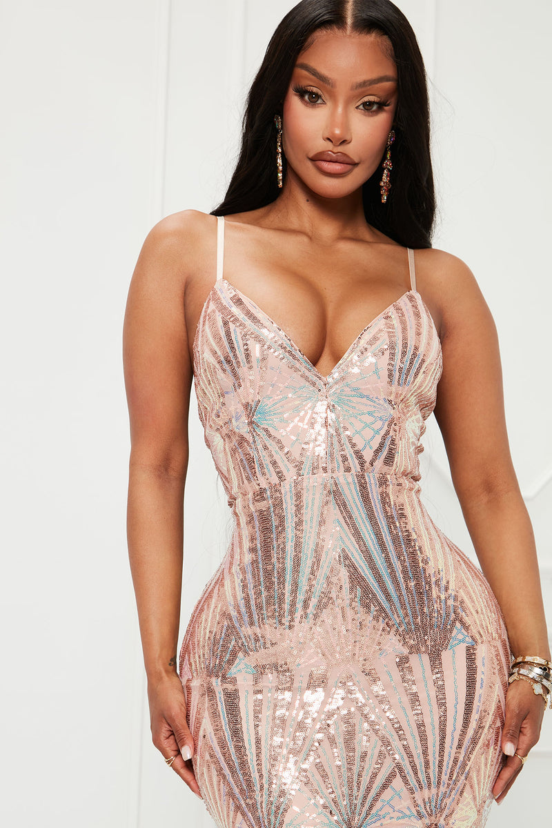 Rose gold sequin sales dress fashion nova