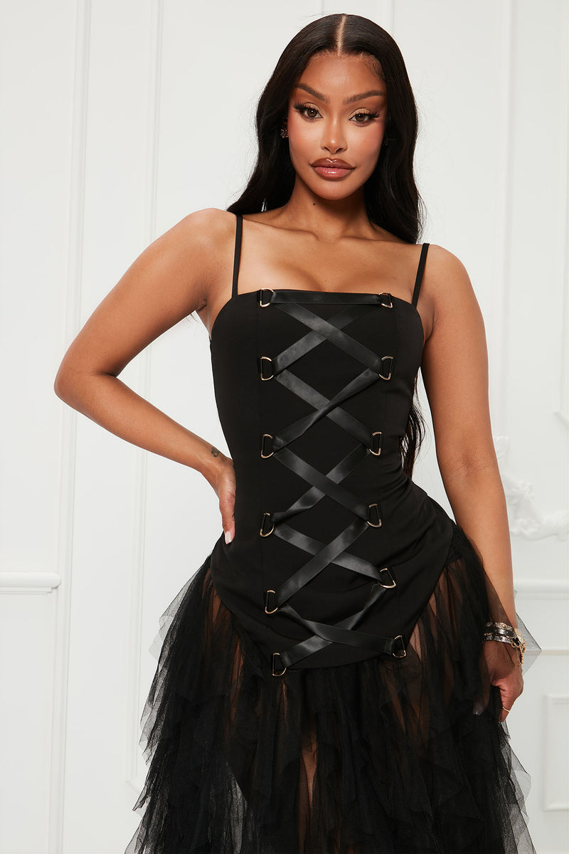 Parisian Chic Tulle Gown