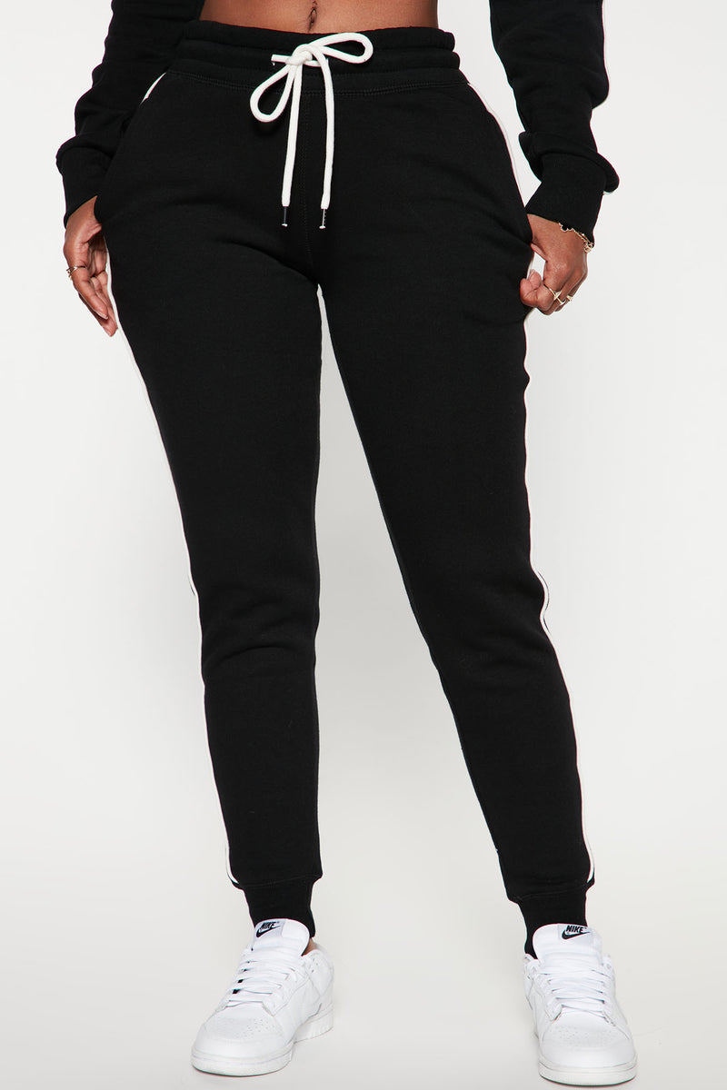 Tennis And Chill Fleece Jogger Black
