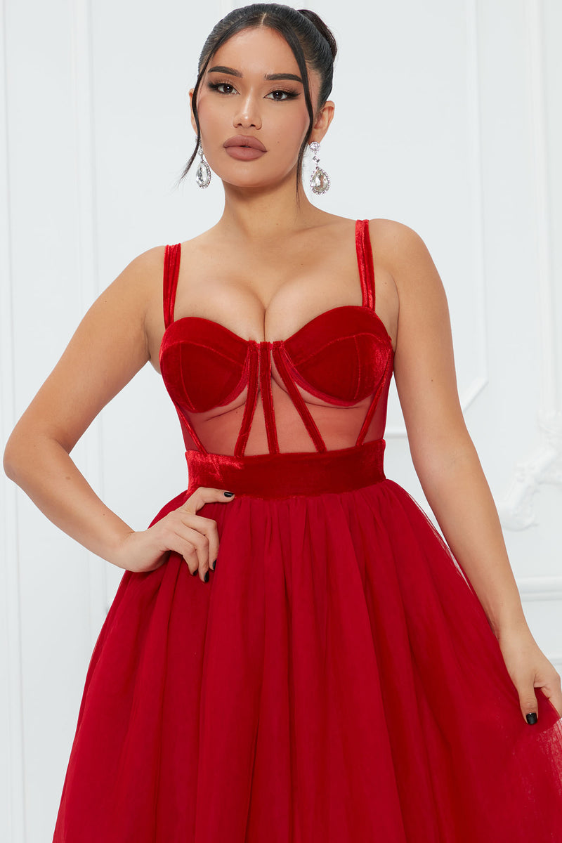 Fashion nova red cheap formal dresses