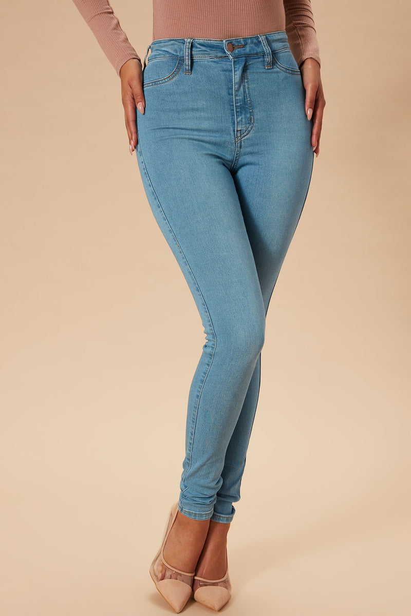 Women's Classic High Waist Skinny Jeans in Medium Blue Wash Size 0 by Fashion Nova