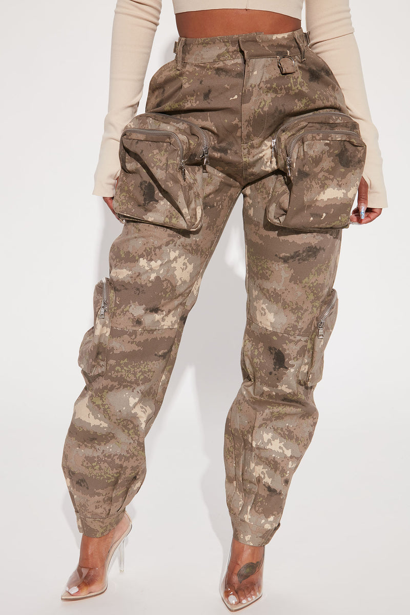 Paparazzi Camo Joggers - Camouflage, Fashion Nova, Pants