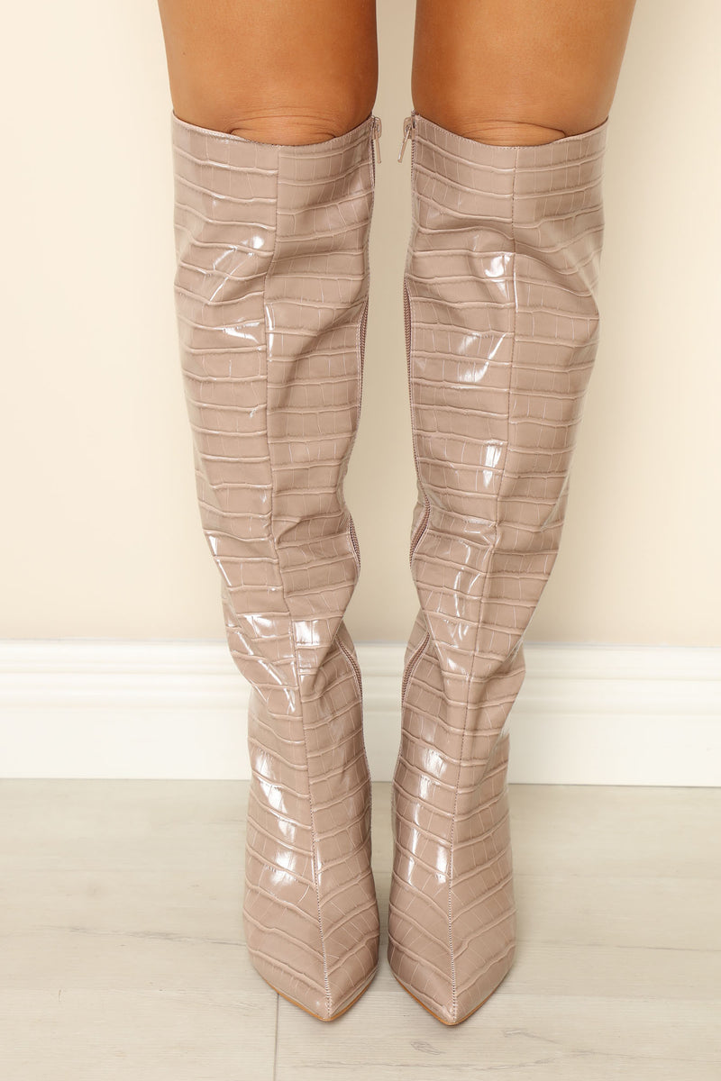 Knee high boots deals under $20