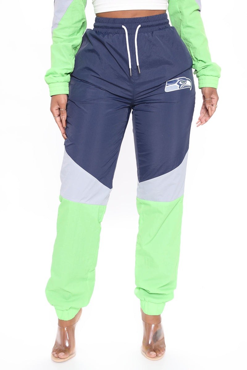 seahawks cargo shorts