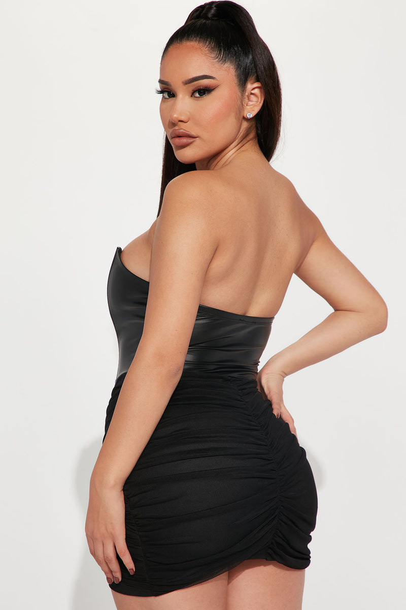 Fashion nova corset dress sales