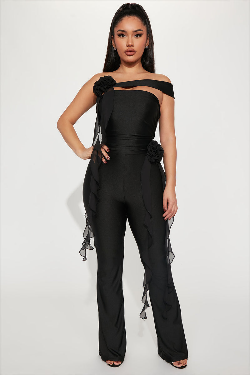 Floral jumpsuit fashion nova hot sale