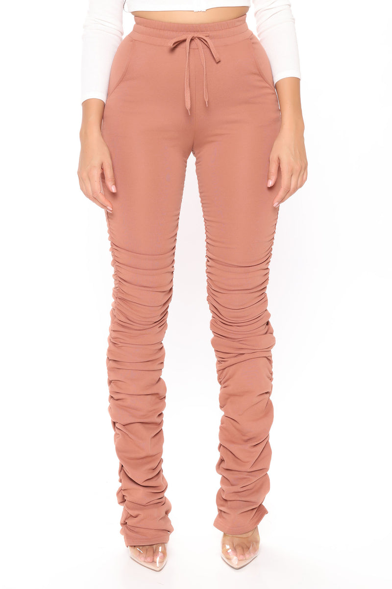 Mocha Classic High-Rise Pant