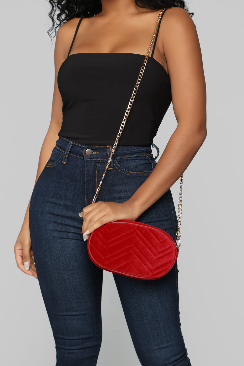 Red fanny pack fashion nova clearance