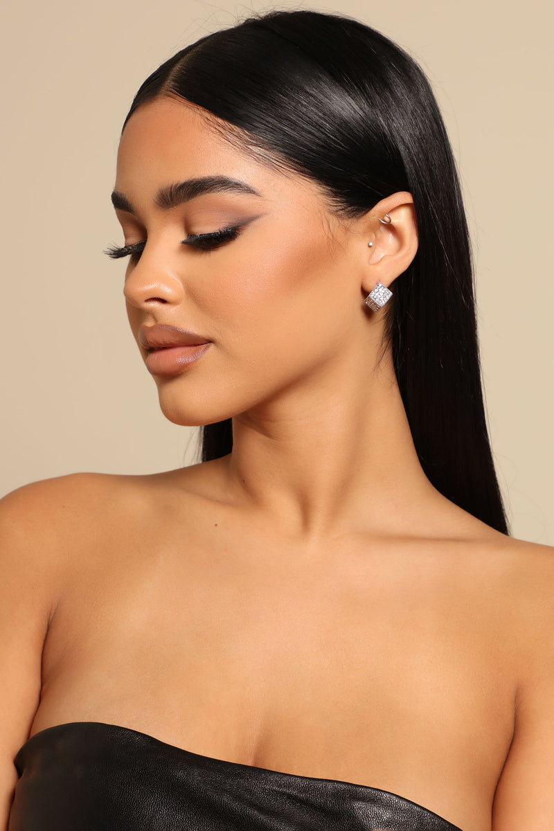 Fashion nova earrings store