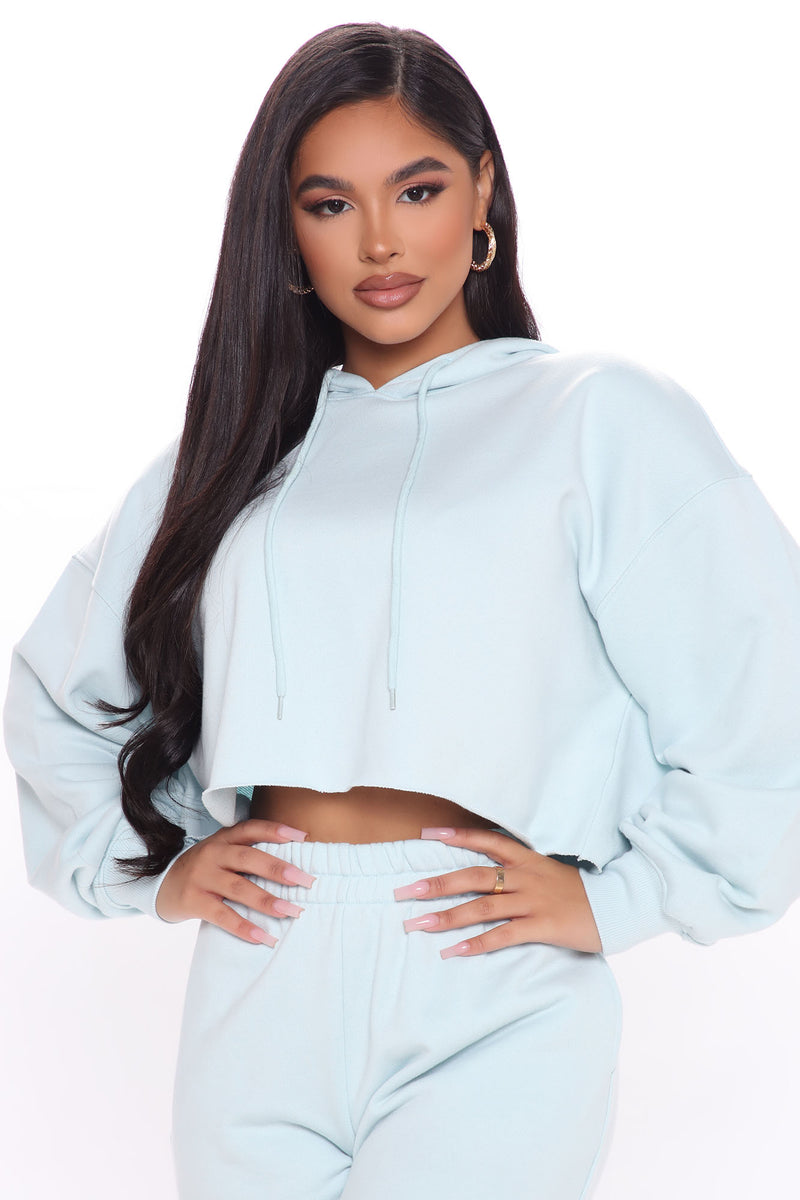 Fashion nova crop hoodie deals