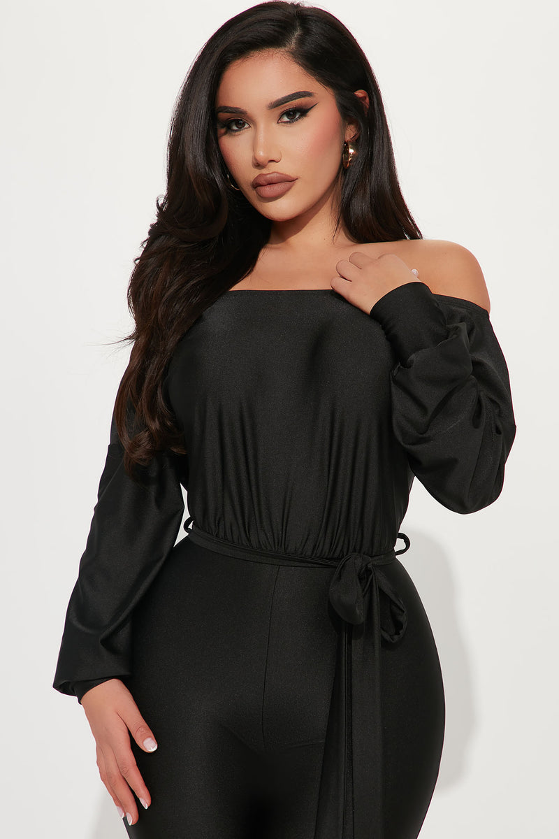 Fashion nova best sale off shoulder jumpsuit