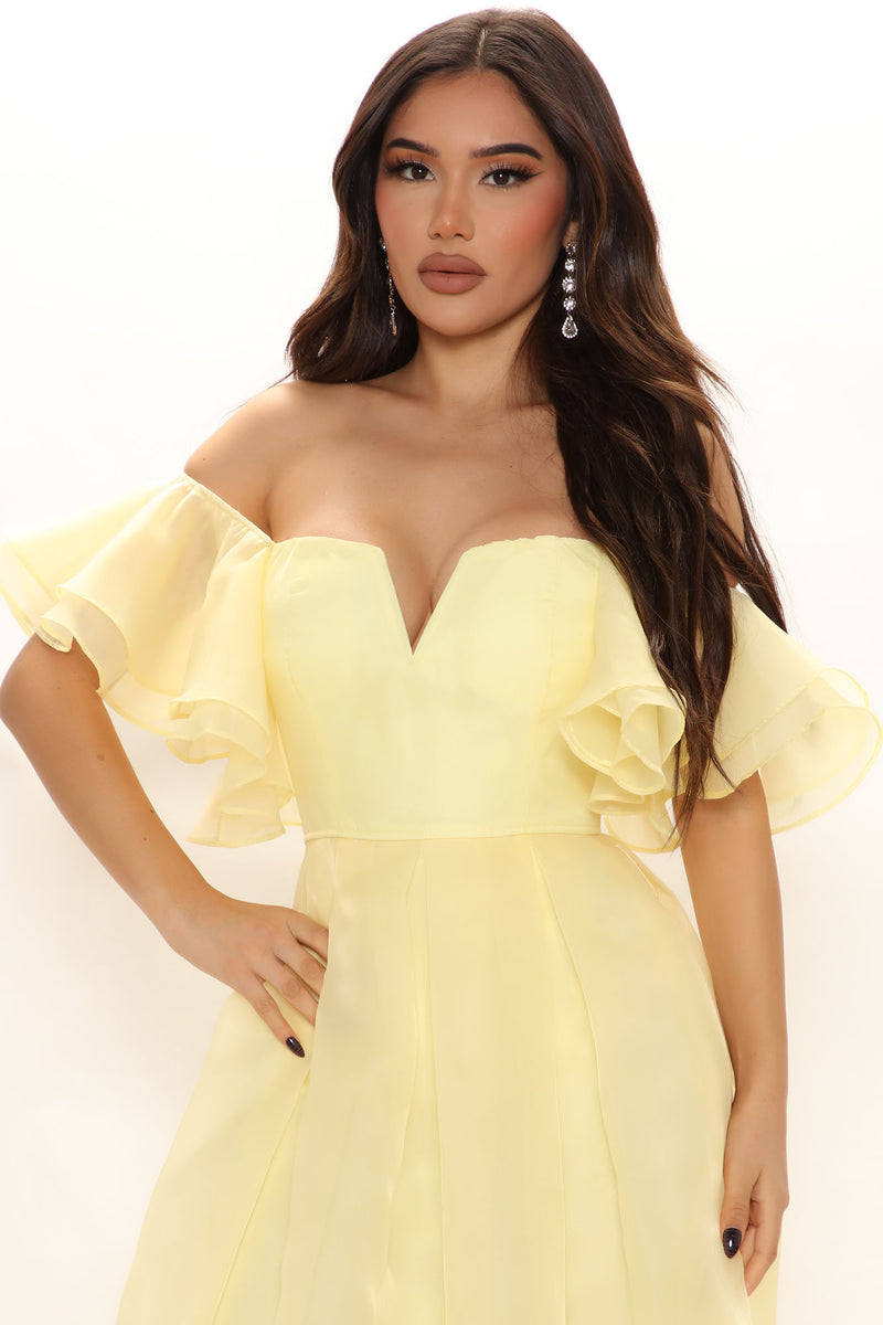 Yellow fashion nova dress shop