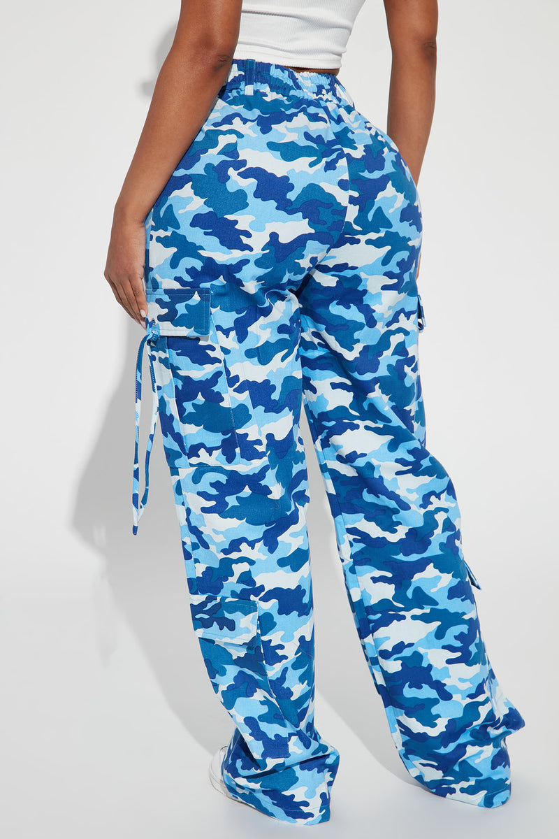 Blue camo pants fashion nova best sale