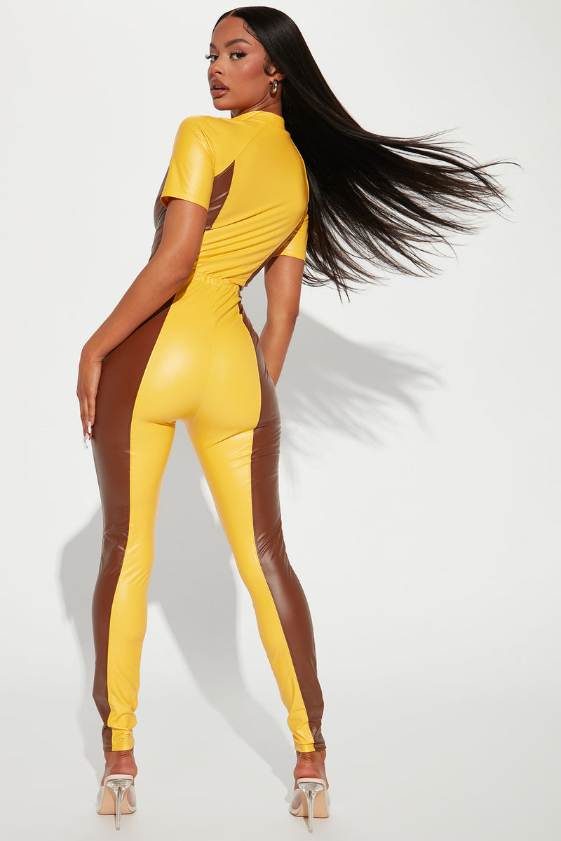 Yellow jumpsuit hot sale fashion nova